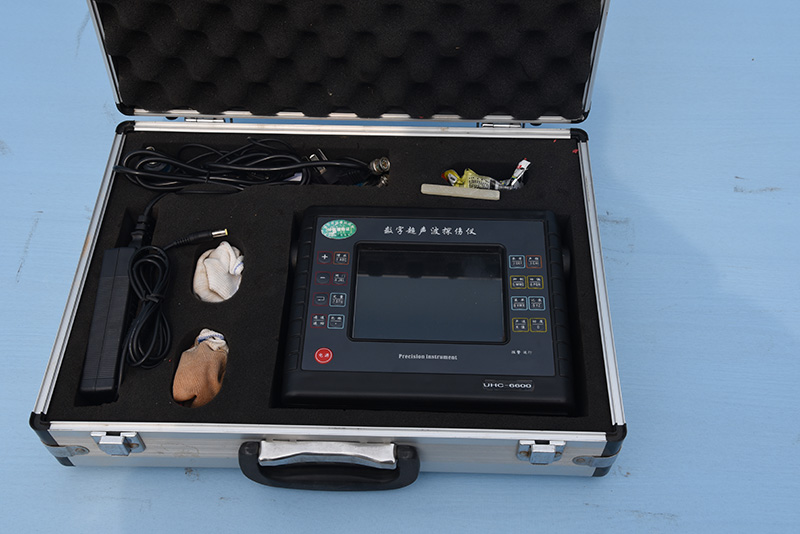 数字超声波探伤仪